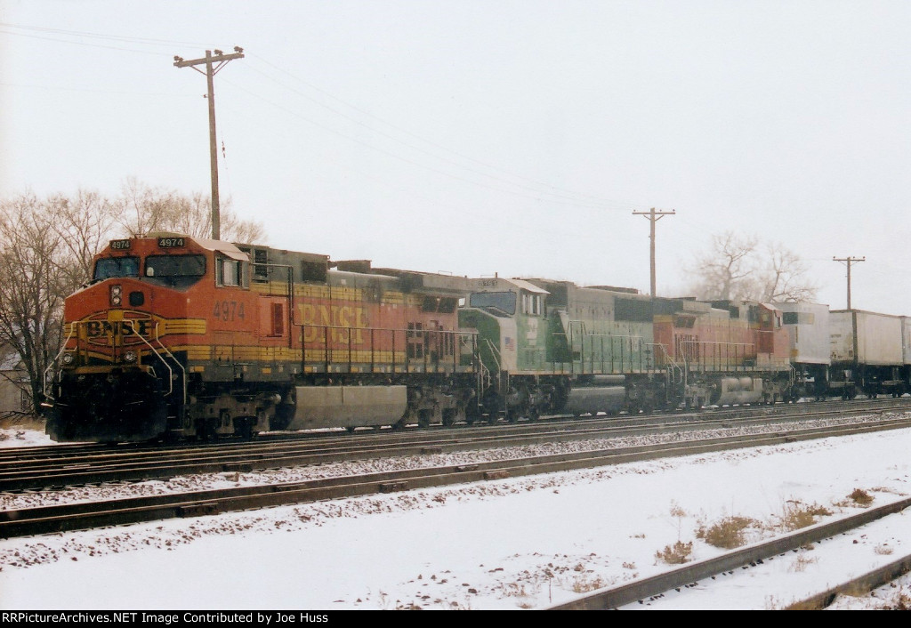 BNSF 4974 West